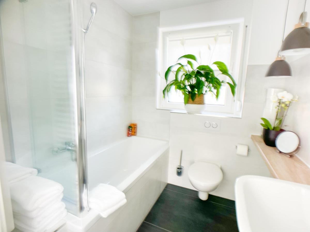 M-Style 01 Apartment Mit Terrasse Und Gasgrill, 24H Self-Check-In, Free Parking, Netflix نورنبيرغ المظهر الخارجي الصورة