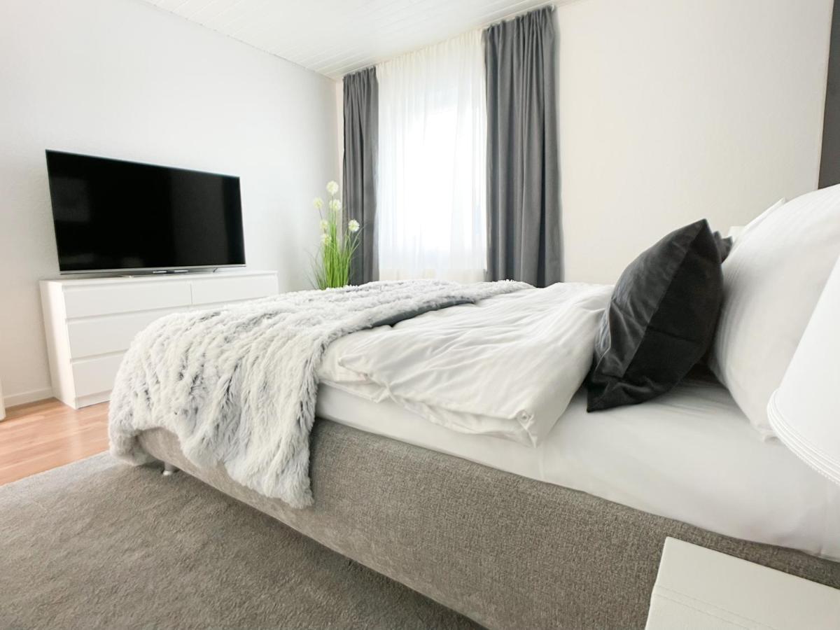 M-Style 01 Apartment Mit Terrasse Und Gasgrill, 24H Self-Check-In, Free Parking, Netflix نورنبيرغ المظهر الخارجي الصورة
