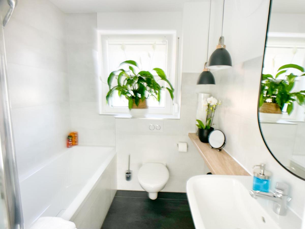 M-Style 01 Apartment Mit Terrasse Und Gasgrill, 24H Self-Check-In, Free Parking, Netflix نورنبيرغ المظهر الخارجي الصورة